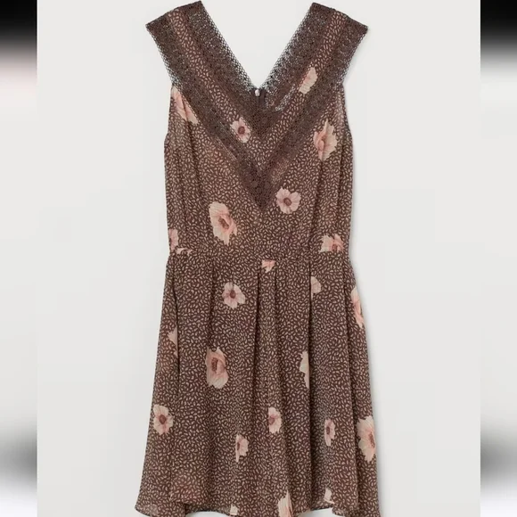 H&M Chiffon Romper brown and pink floral. Size 4 - Picture 2 of 11